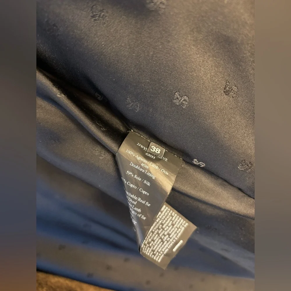 Yves Salomon shearling lamb coat Size38 or M. Olive color. Like new with tag. - Picture 7 of 12